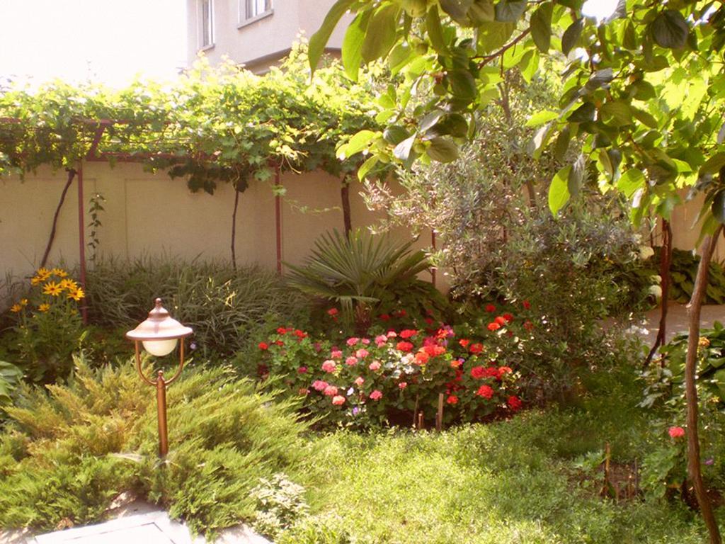 Guest House Yavorov Tschernomorez Exterior foto